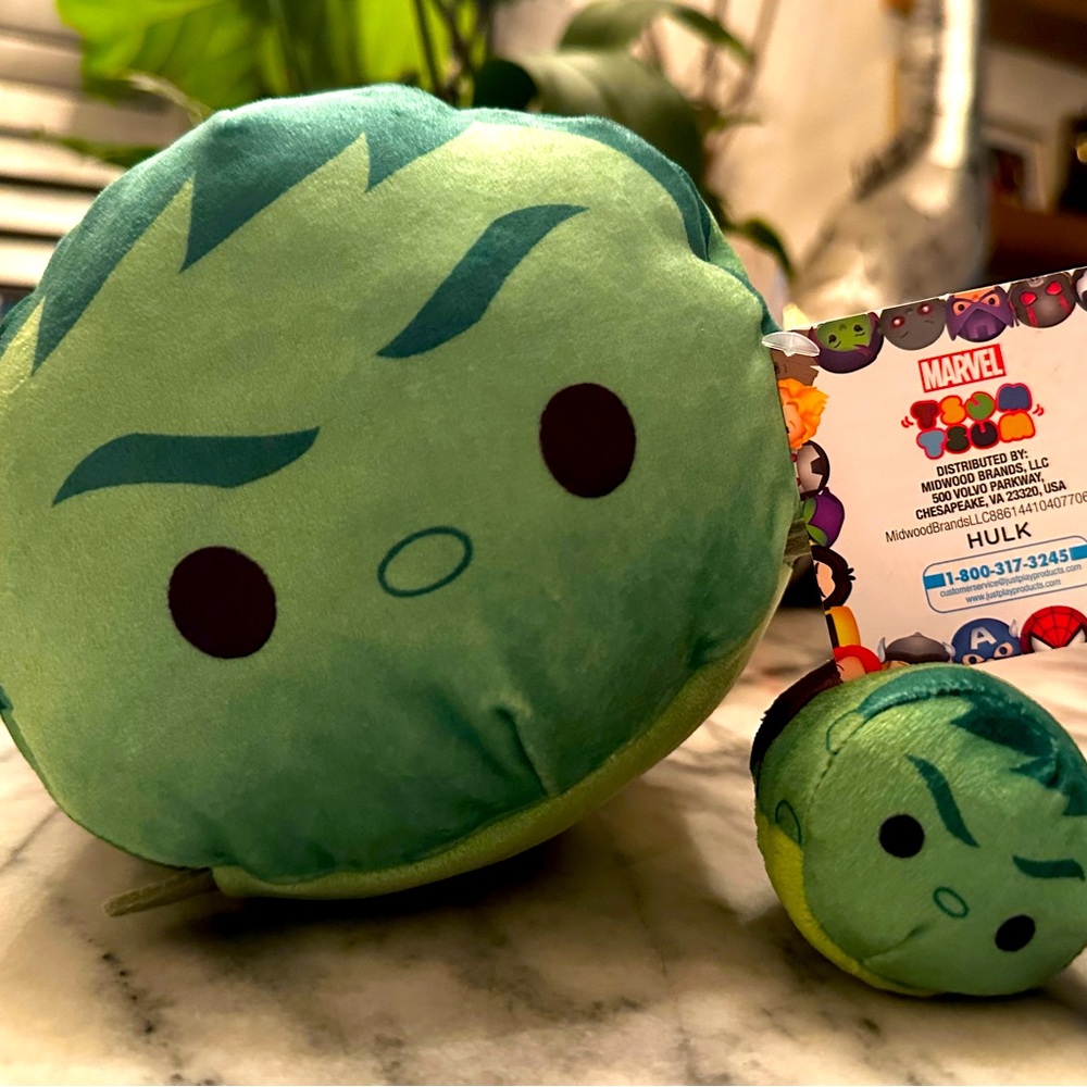 Disney Tsum Tsum: The Hulk Medium (8”) + Mini (2.5”) Plushies